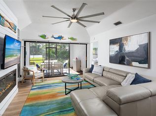 1865 Courtyard Way APT 103F, Naples, FL 34112