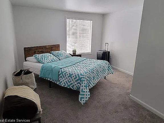 5th image of 3871 Oakgrove Rd