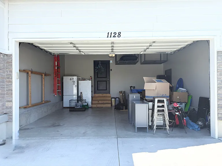 1128 N Coachman Ln — Photo 32