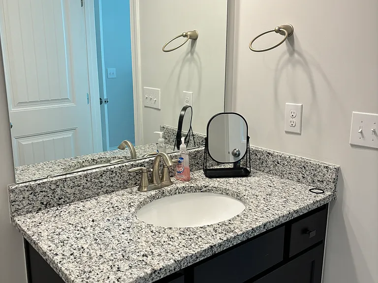222 Silas St — Photo 10