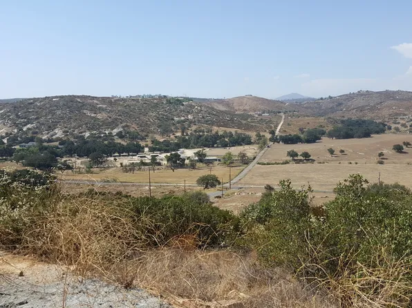 Swan Rd, Ramona, CA 92065
