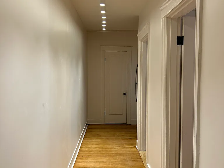 109 Montgomery St #2 — Photo 39