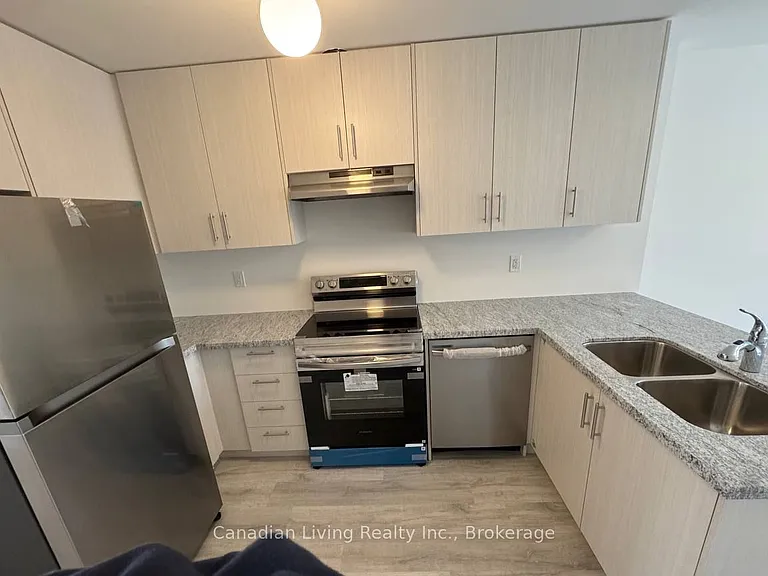 15100 Yonge St W #224 — Photo 10