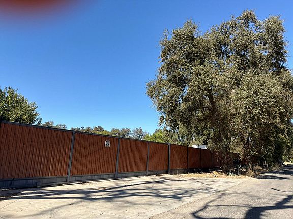 3rd image of 6633 Cherry Ln