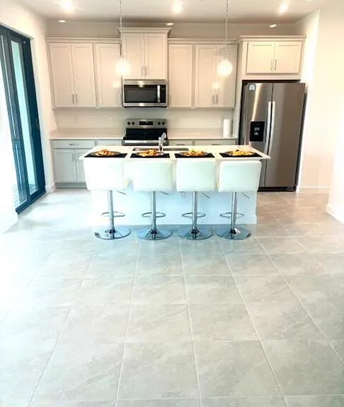 14043 SW Thorens Dr — Photo 4