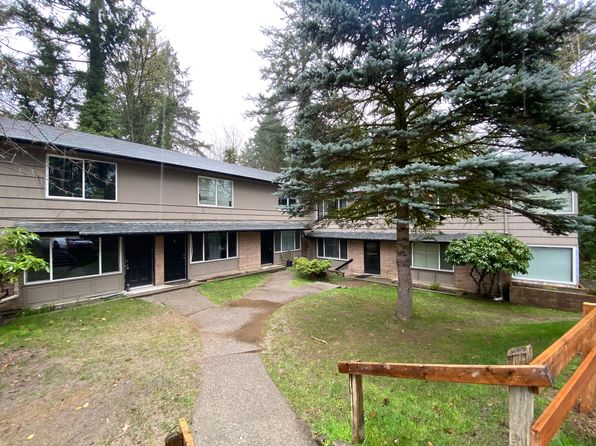 900 Olympic Ave APT 8, Shelton, WA 98584