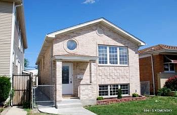 1st image of 6941 S Komensky Ave