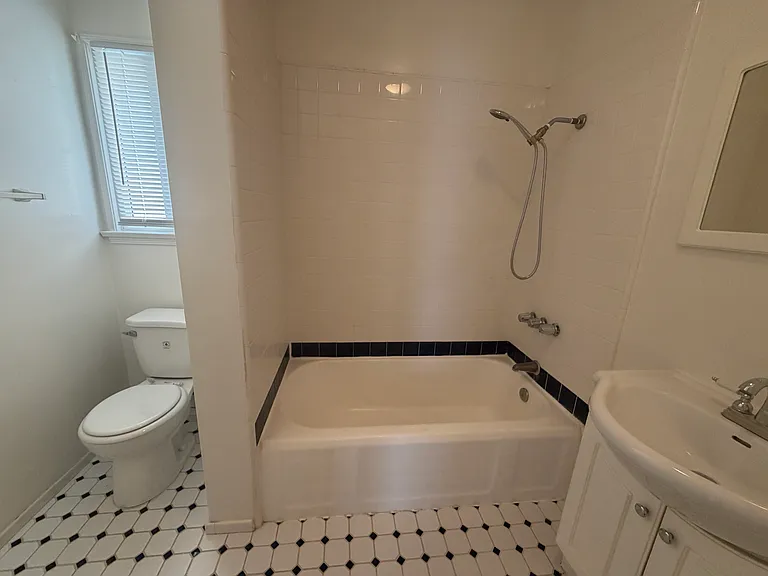 862 S Saint Andrews Pl — Photo 12