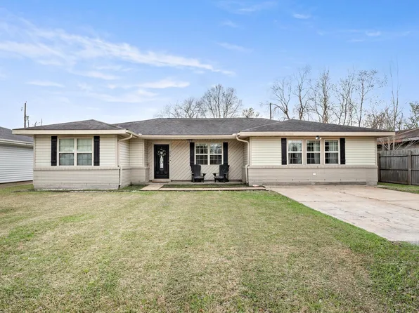 270 Jane St, Bridge City, TX 77611