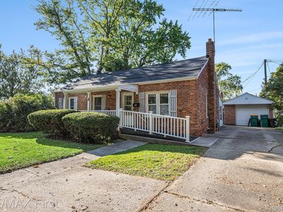 703 Trumbull St, Saint Clair, MI, 48079