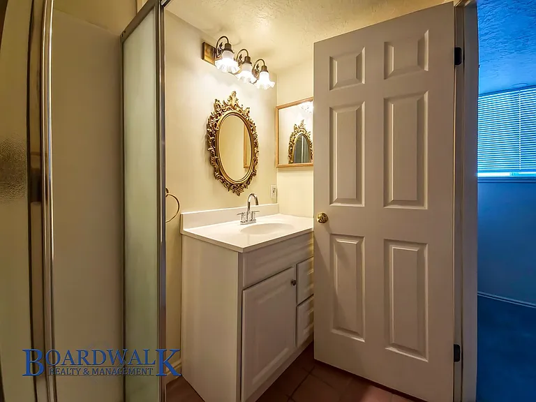 5677 S Esprit Dr — Photo 26