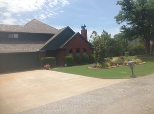 224 Lakeview Dr, Lawton, OK 73507