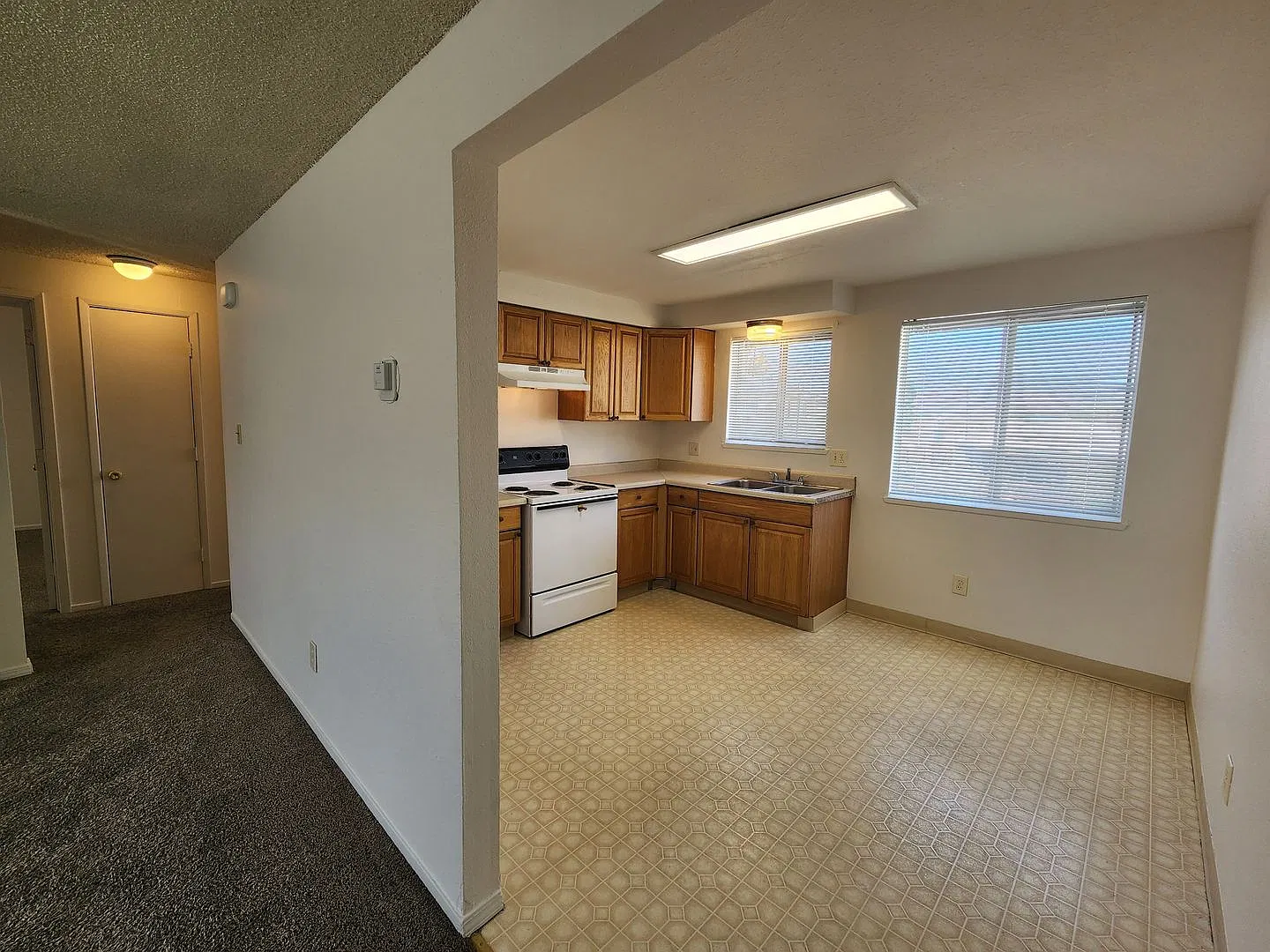 Woodside3508 — Photo 3