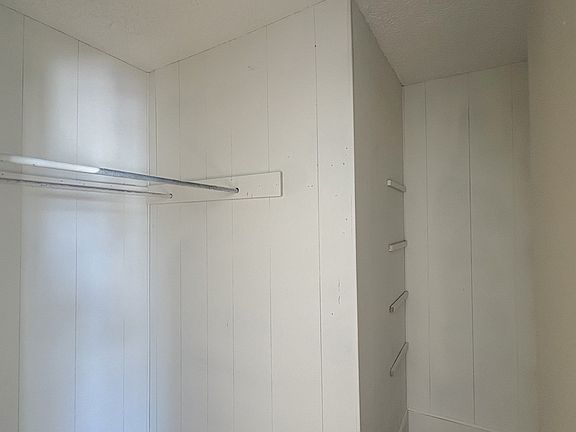 5th image of 28 Bartlett St #2