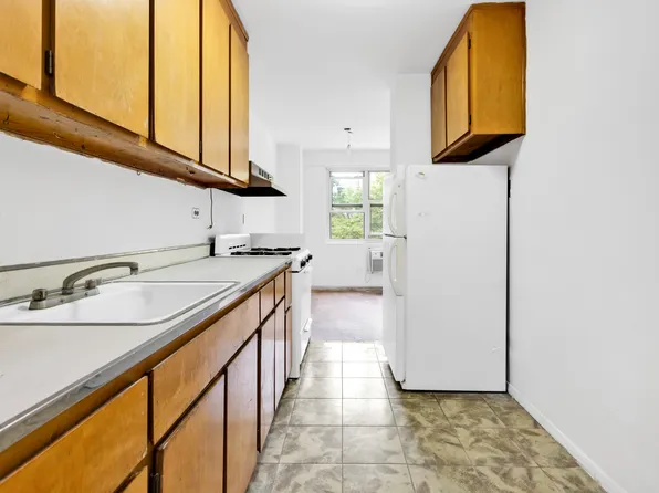 2928 West Fifth Street image 11 of 21