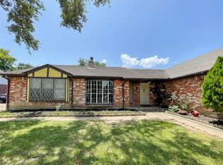 9506 Riverside Lodge Dr, Houston, TX 77083