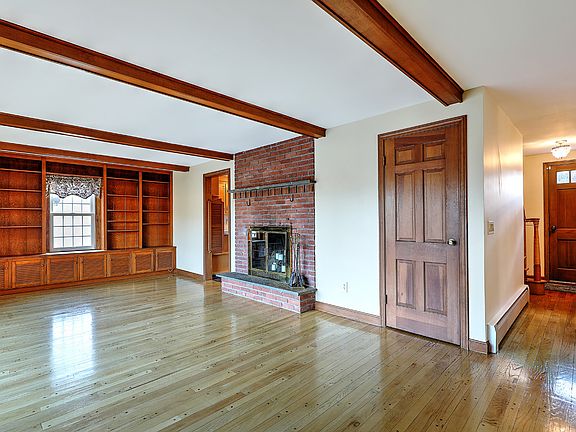 5th image of 155 Cedar Ave