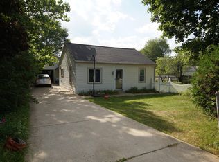 3745 Benjamin Ave NE, Grand Rapids, MI 49525