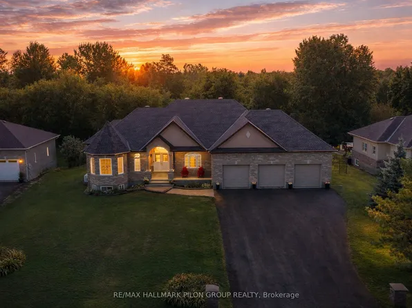 6692 Pebble Trail Way, Ottawa, ON K4P 0B7