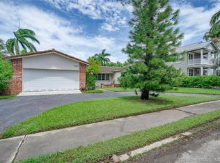 937 Adams St, Hollywood, FL 33019