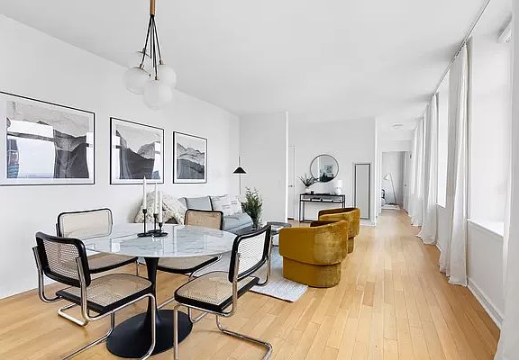 5th image of 11 E 29th St APT 42B