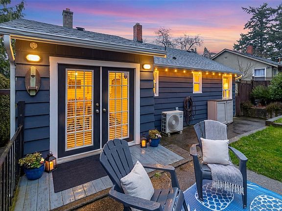 3rd image of 1103 Lockley Rd