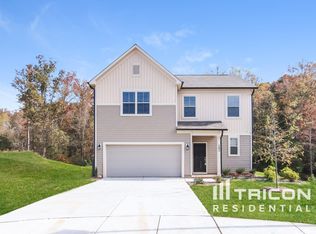 281 Yadkin St, Clayton, NC 27520
