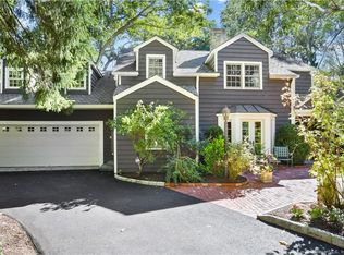 294 Erskine Rd, Stamford, CT 06903