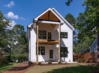 388 E New Jersey Ave, Southern Pines, NC 28387