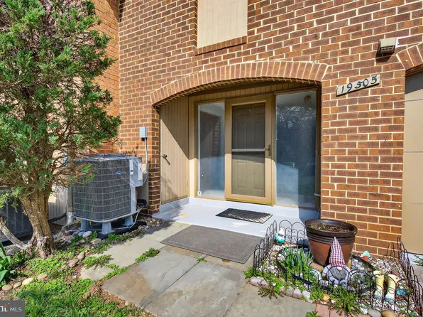 19505 Worsham Ct, Montgomery Village, MD 20886