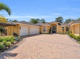 481 31st St SW, Naples, FL 34117