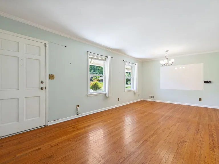 1876 Cameo Ct — Photo 22