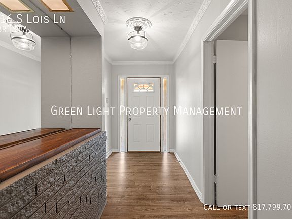 3rd image of 316 S Lois Ln