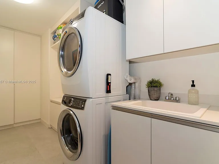 18975 Collins Ave #4102 — Photo 52