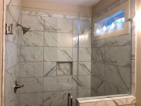 3rd image of 292 Candler Ln