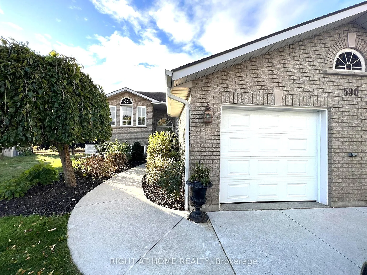 5 bed, $4,500 — Photo 3