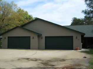 W4130 Huckleberry Rd, Princeton, WI 54968