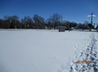 915 Corunna Ave, Owosso, MI 48867