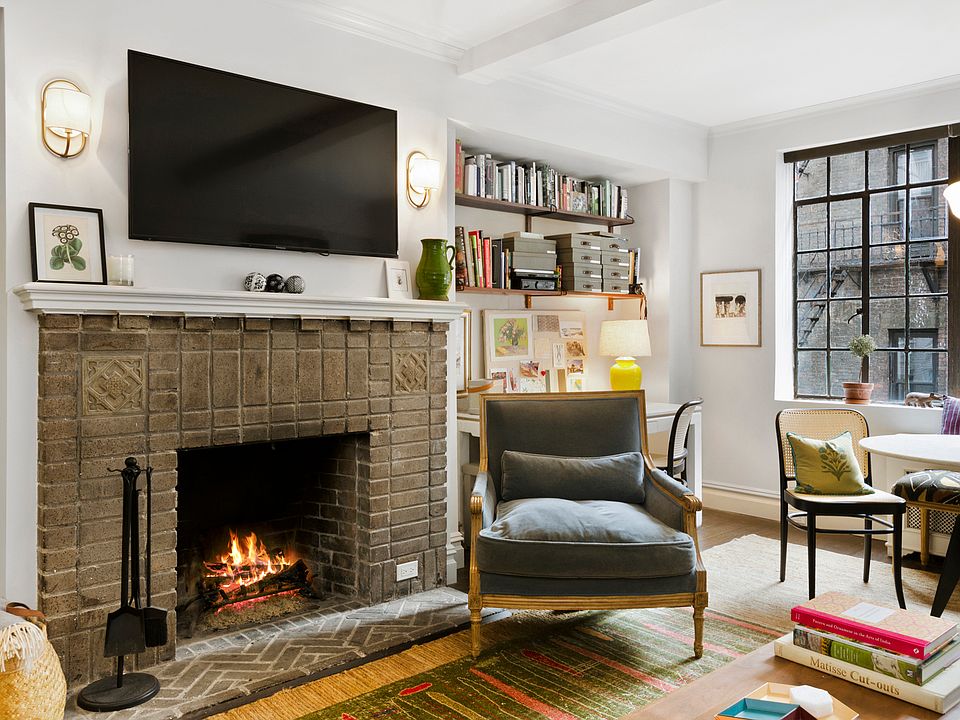1st image of 61 W 9th St APT 3E