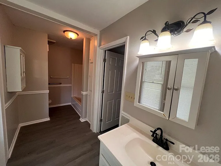 144 Mountain View Rd — Photo 8