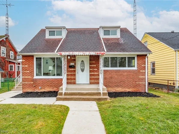 2222 17th St NE, Canton, OH 44705