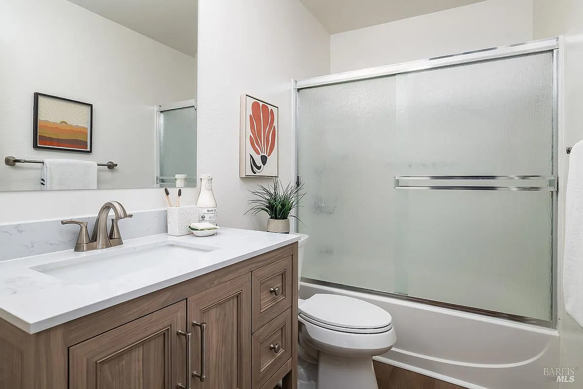 1484 Parkway Drive - Photo 11