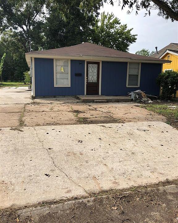 1st image of 2604 Almendares Ave