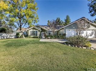 1175 Bradley St, Riverside, CA 92506