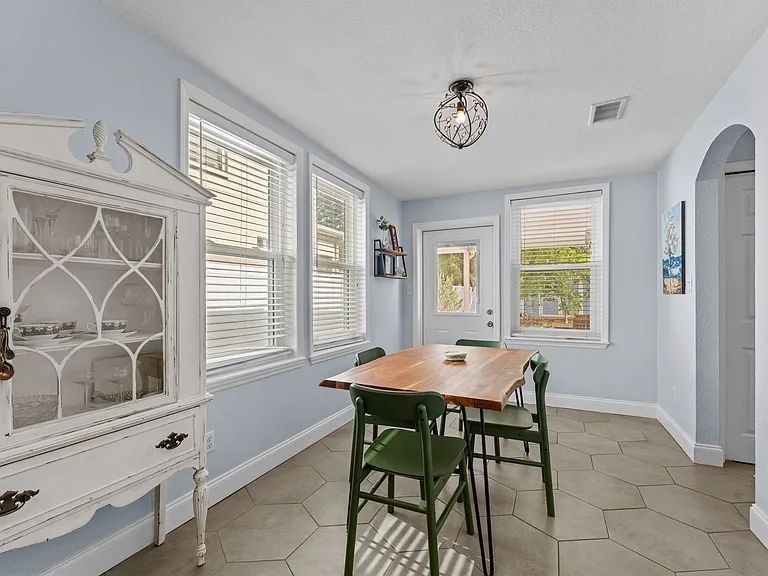 3910 W Vasconia St — Photo 9