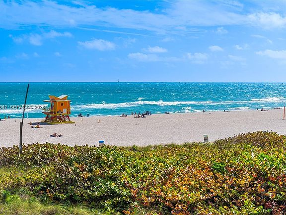 5th image of 301 Ocean Dr APT 302