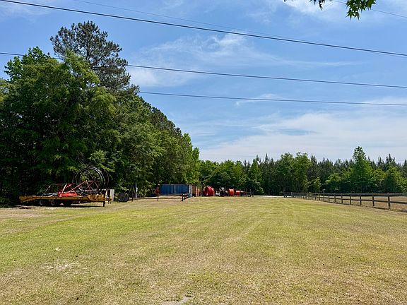 3rd image of 337 Weathers Farm Rd