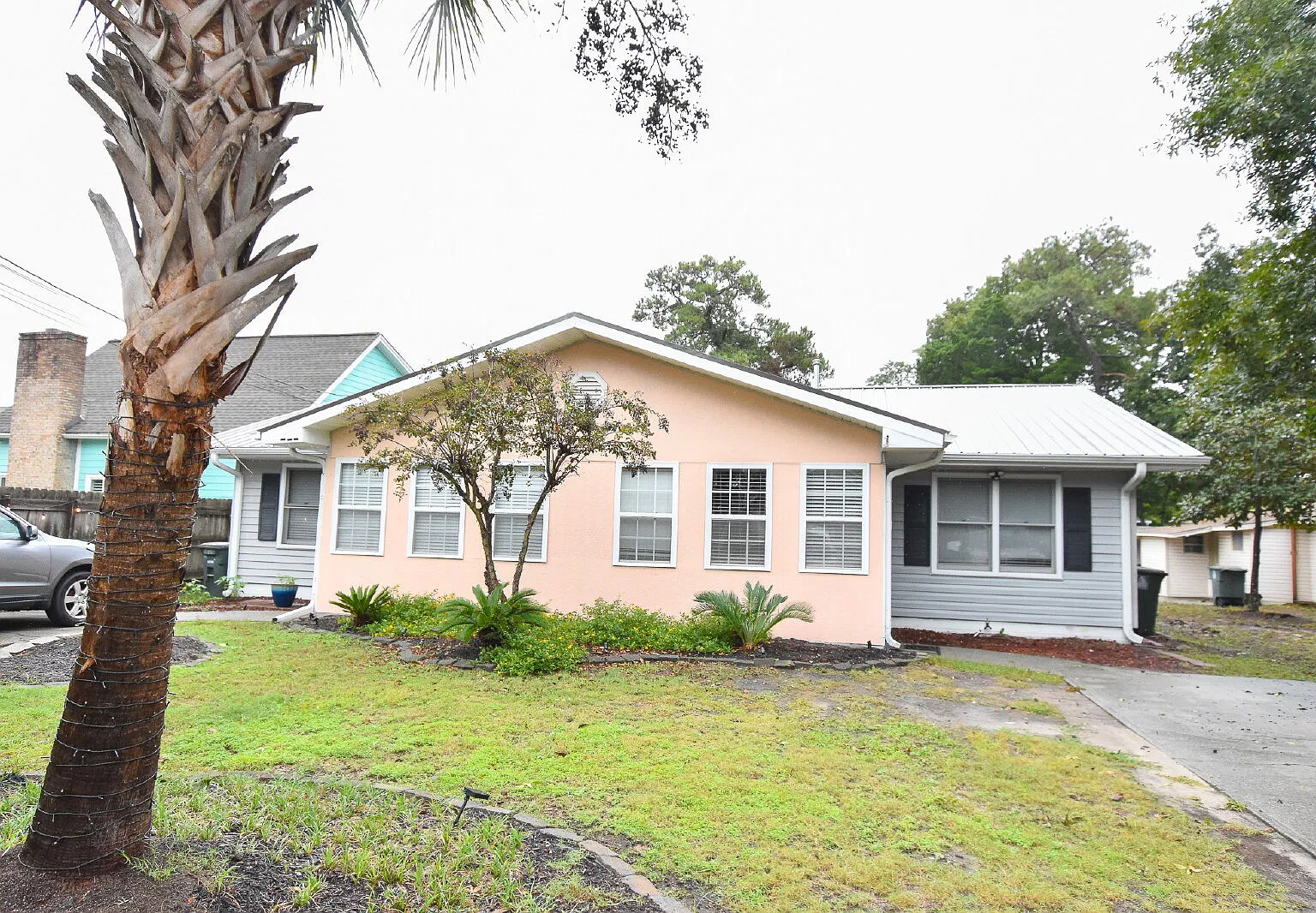 2 bed, 2.0 bath, $2,200 — Photo 1