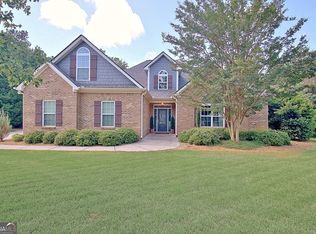 260 Bonnie Ln, Fayetteville, GA 30215
