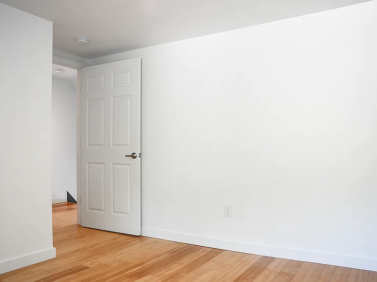 554 Main St #3 — Photo 15